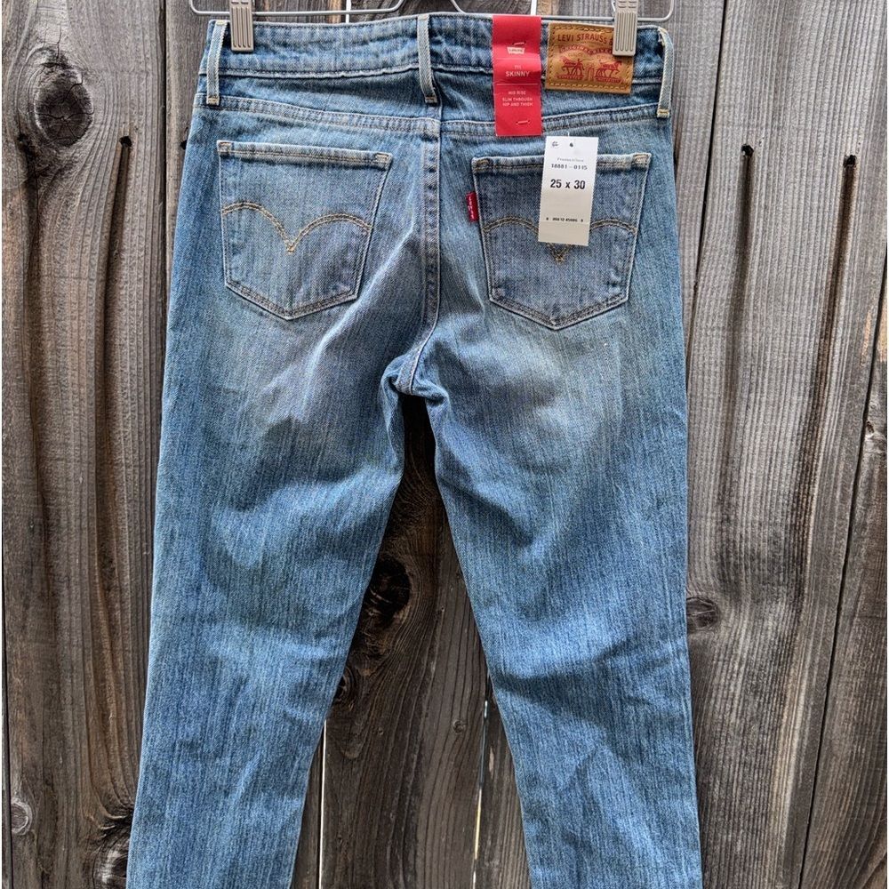 Levi’s 711 Skinny Mid Rise Jeans Womens Size 25x30 - Picture 11 of 11